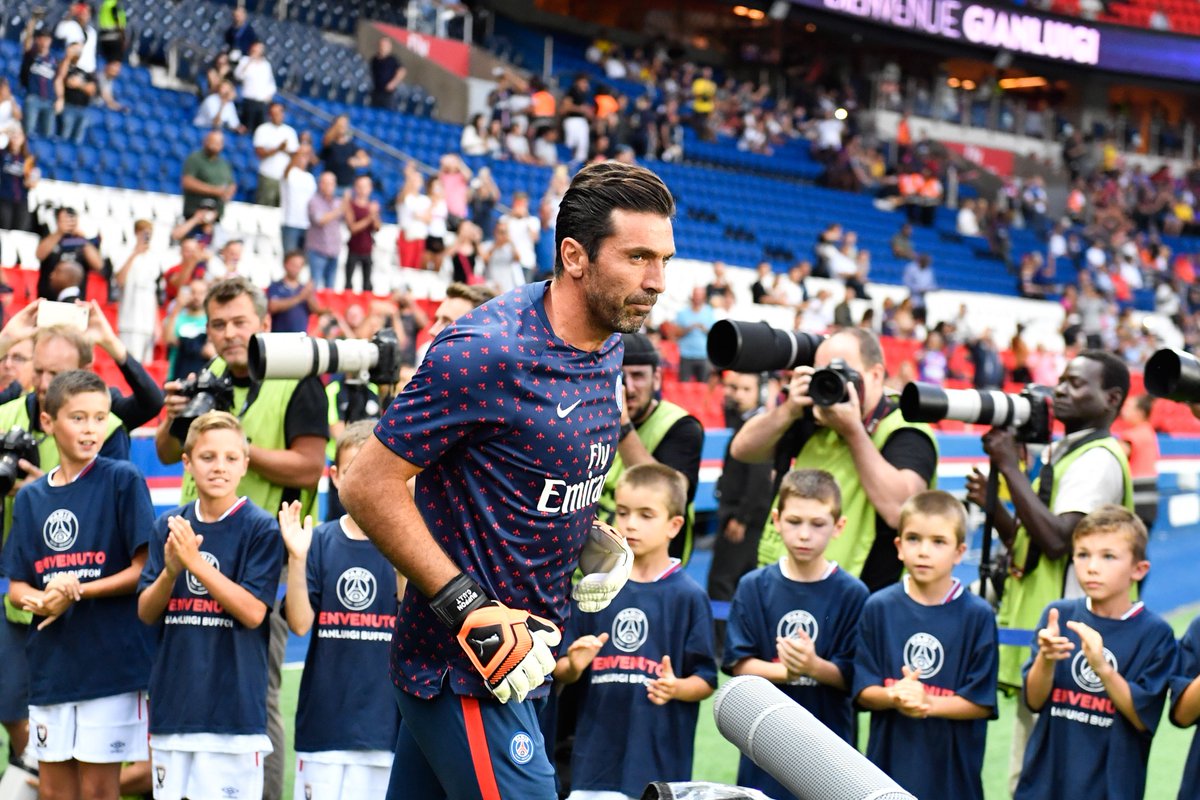 这是足坛造越位天花板操作了吧！