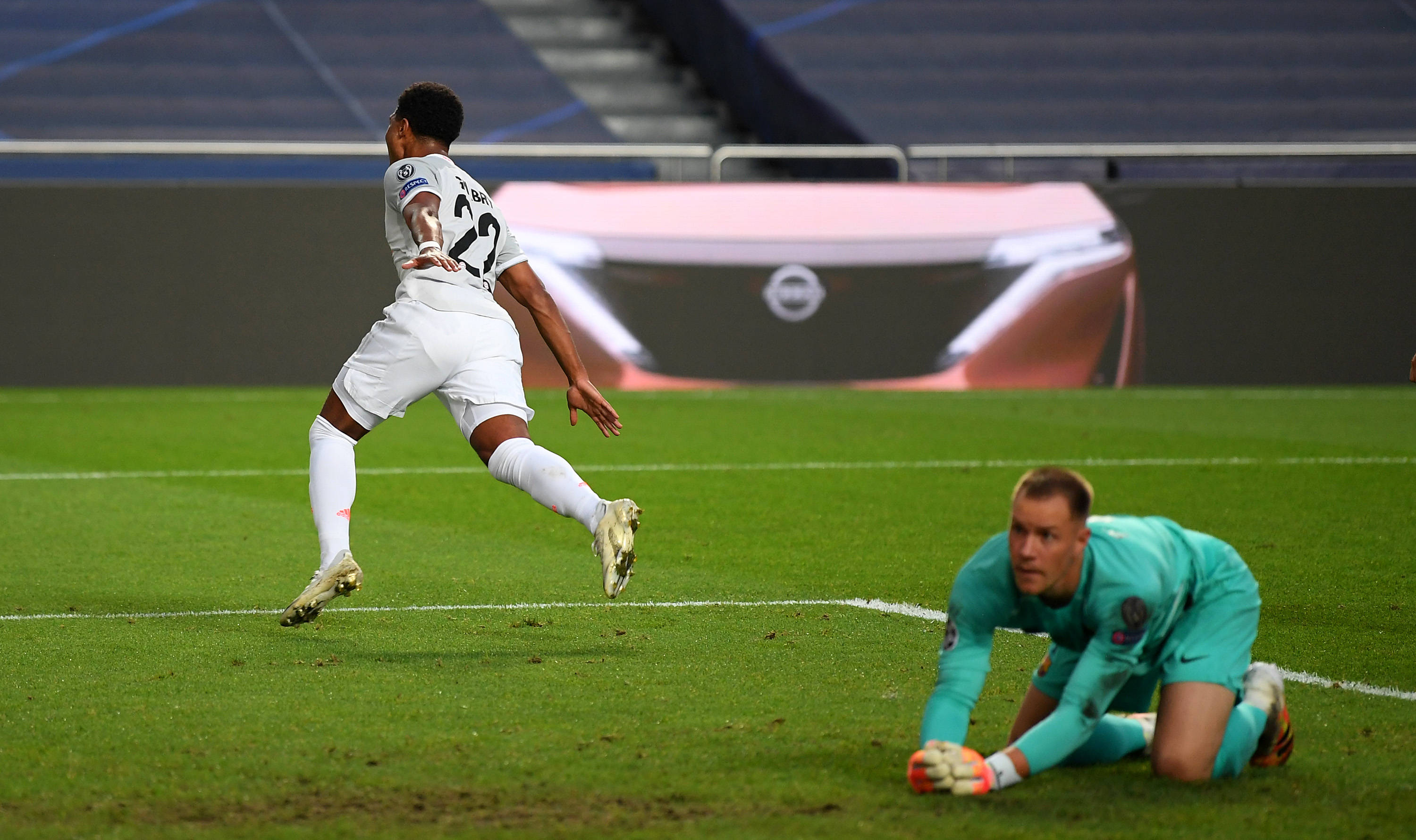 今日！NBA湖人VS鹈鹕，詹姆斯+东契奇三连胜在望！CCTV5无直播