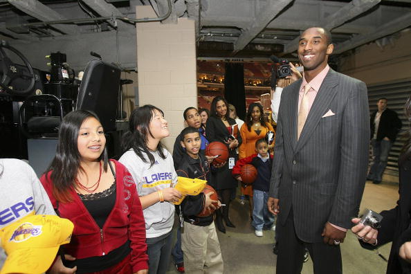 詹姆斯缺阵对阵马刺 再缺席一场将无缘奖项评选