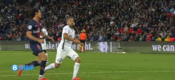 拉菲尼亚否认转会沙特传闻，斥媒体报道不实