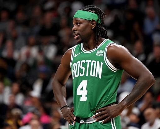 詹姆斯41岁突破30+ 湖人击败灰熊